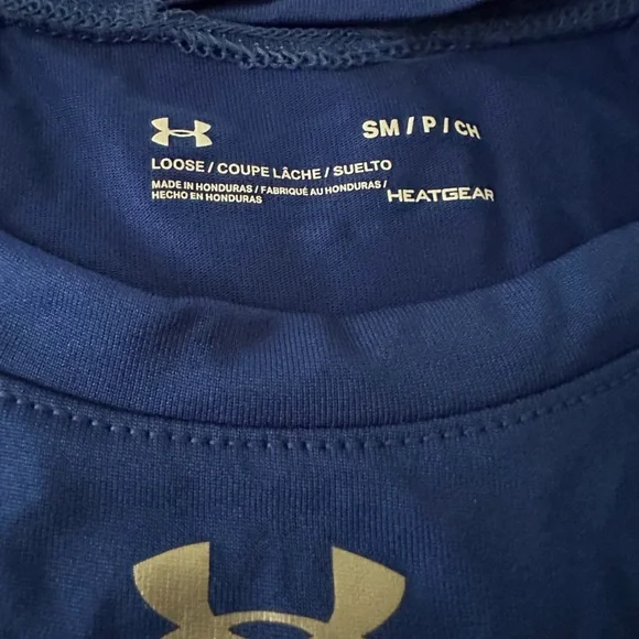 Women’s Small Blue Under Armour Heat Gear Short sleeve Shirt - Picture 2 of 3